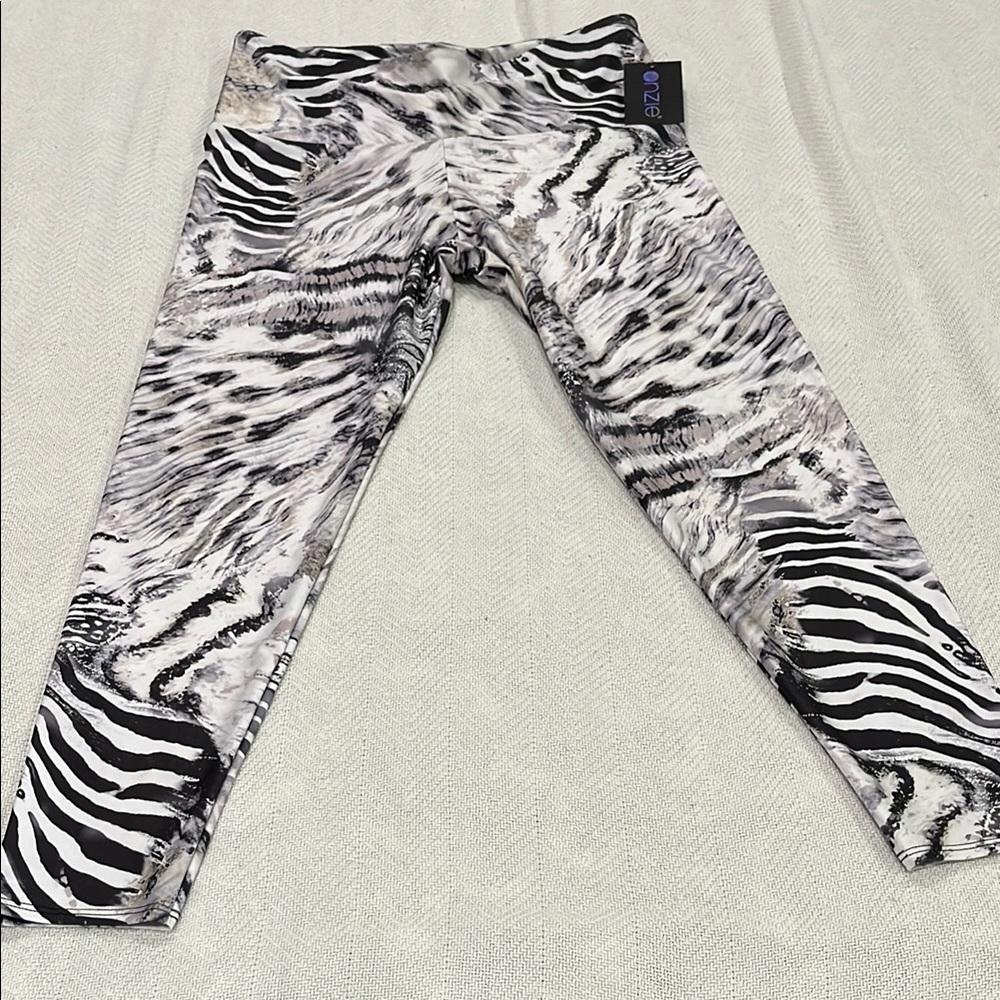Onzie Zebra Print Leggings - NWT